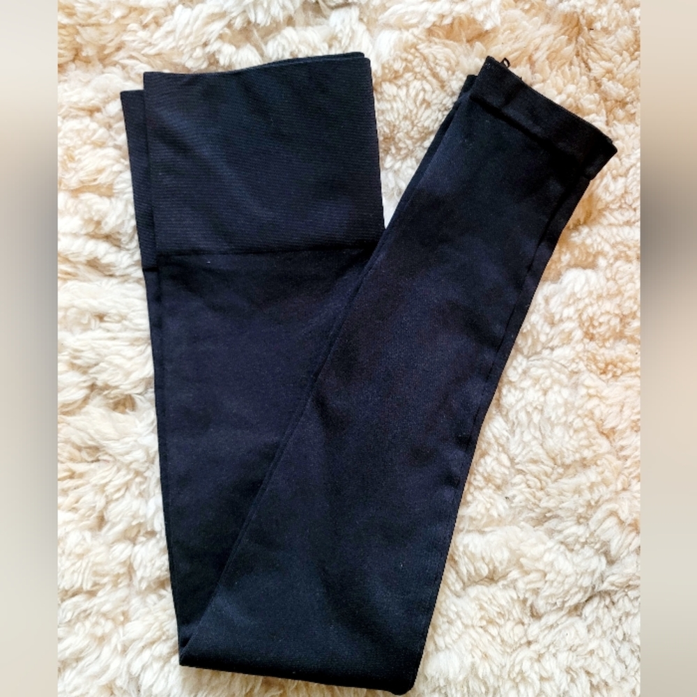 Spanx leggings with Zippered Ankles.